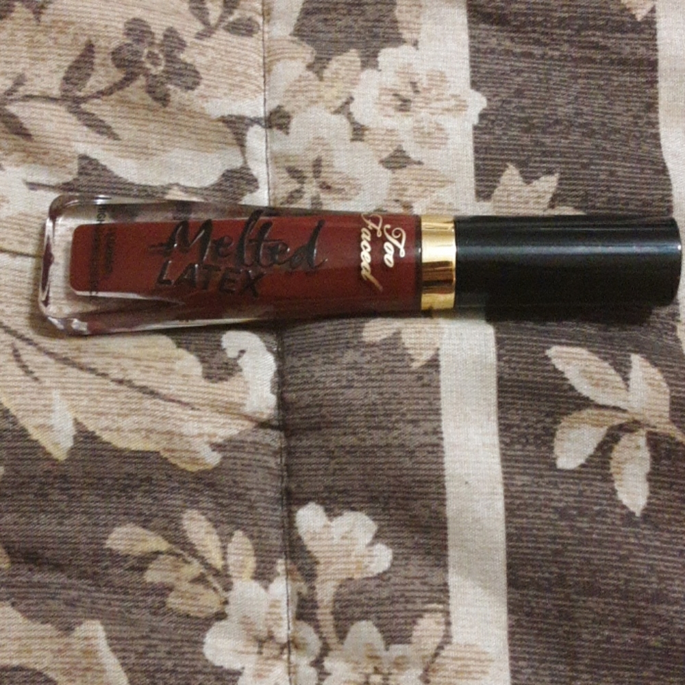 Too Faced Melted Latex